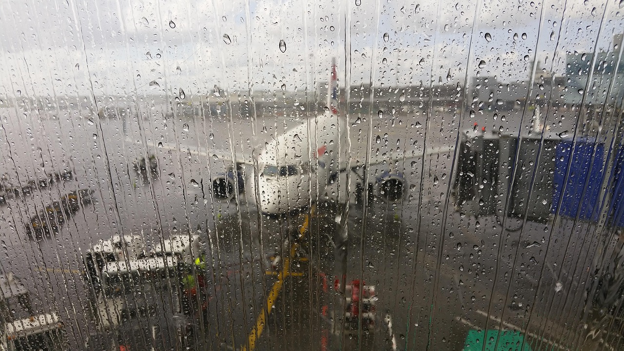 北京顺义、延庆发布暴雨黄色预警